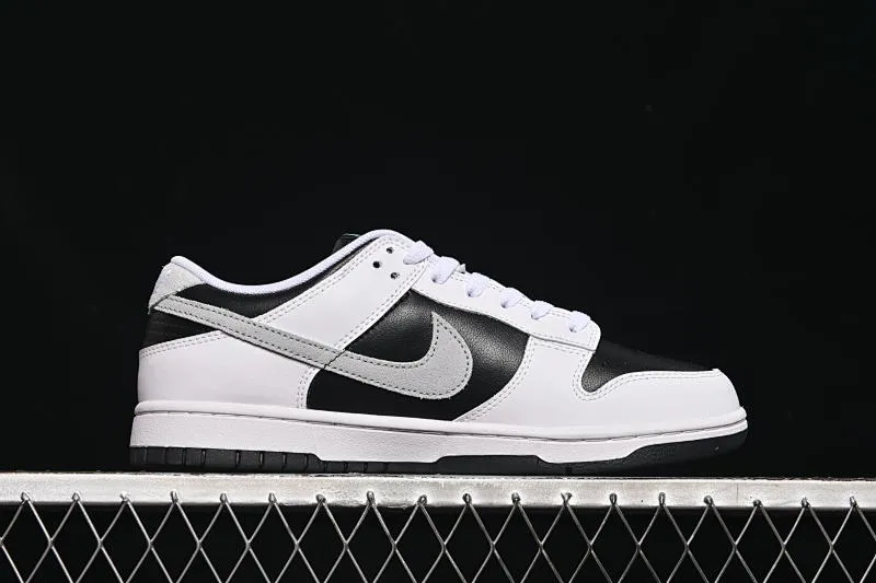 All Categories Nk SB Dunk Series Nk SB Dunk Low Low-top sneakers Nike SB Dunk Low White, black and gray color Low-top casual sneakers IB4620-141